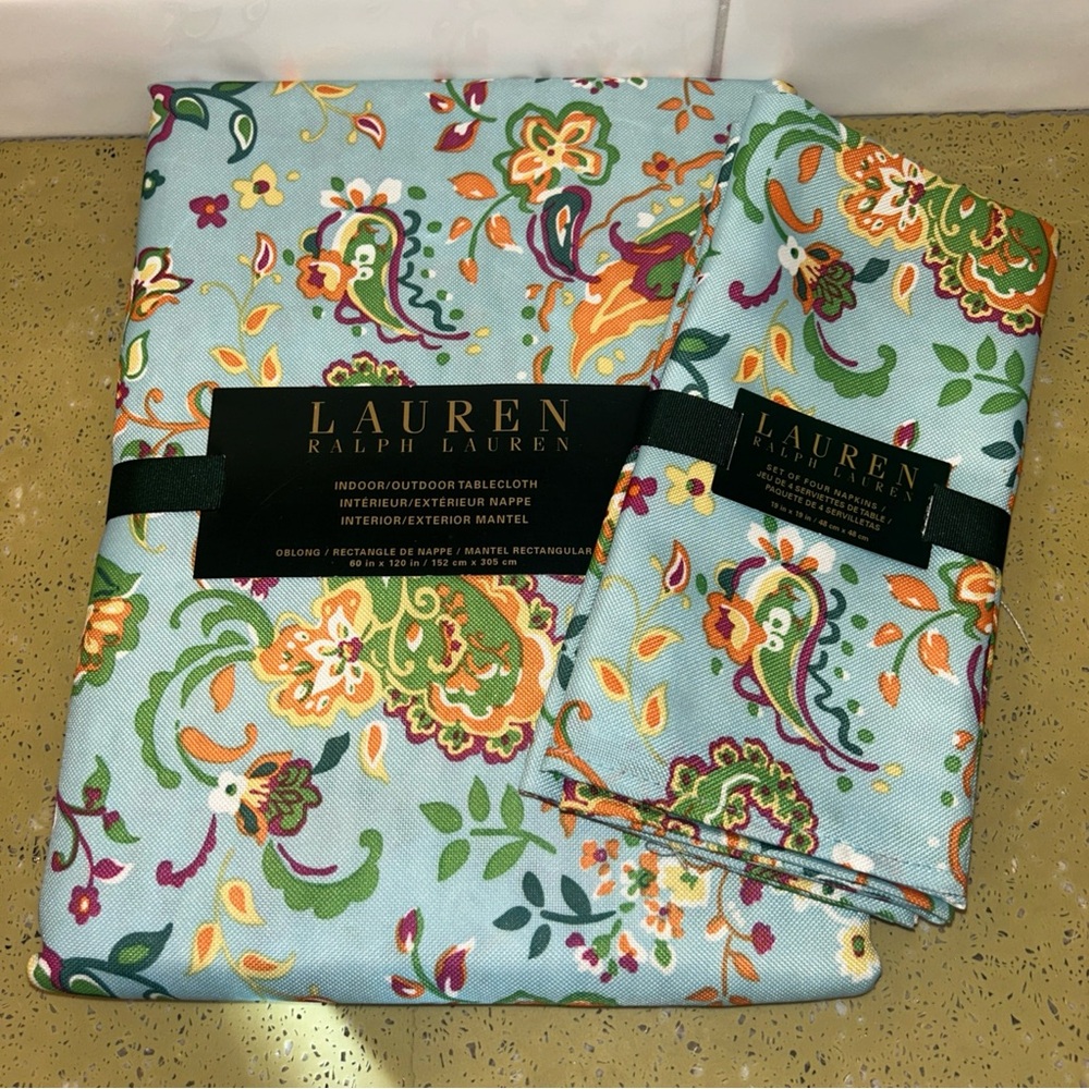Lauren Ralph Lauren Tablecloth 60 X 120 & Napkins 19 X 19 Tropical Paisley NEW